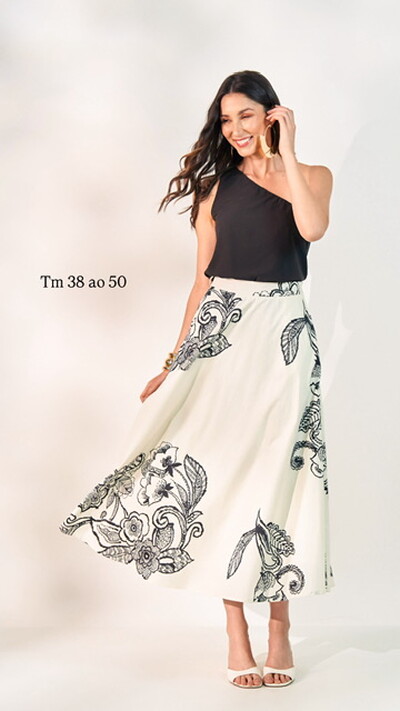 Fotosaia midi estampa efeito bordado quebela