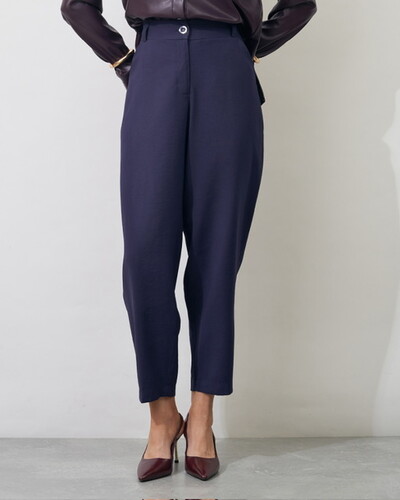 FotoCalça alfaiataria cenoura carol kayla