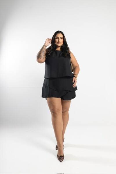 Foto vestido macaquinho crepe calmaria milan