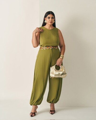 Fotoconjunto blusa e calca aladin quebela