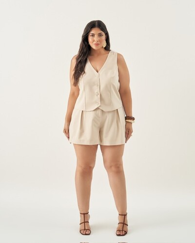 Foto conjunto alfaitaria colete + shorts quebela