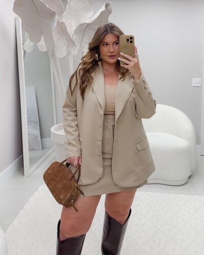 Foto pre venda conjunto crepe alfaiataria blazer e saia shorts rosamili