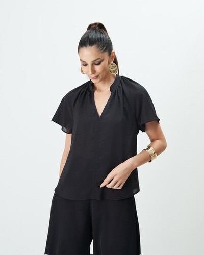 Fotoblusa com franzidos crepe quebela