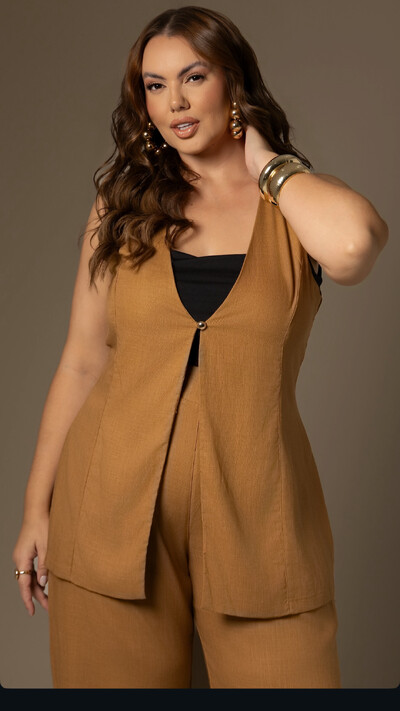 Foto pre venda colete alongado linho premium com um botao tellos