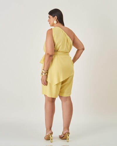 Fotoblusa um ombro amber kayla