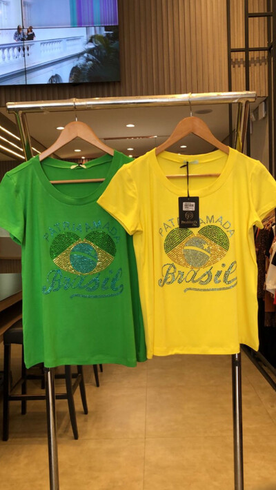 Fotoblusa t shirt brasil patria amada coracao hotfix ´predil