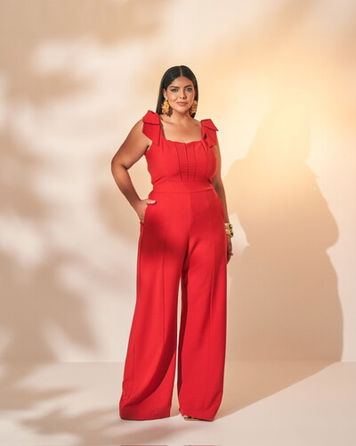 Foto macacao alfaiataria armani com laces quebela