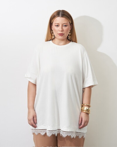 Foto t shirt malha de algodao com barra chantily renda kayla