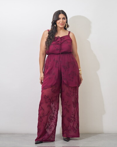 Foto regata em crepe trabalhada com ajuste juli kayla