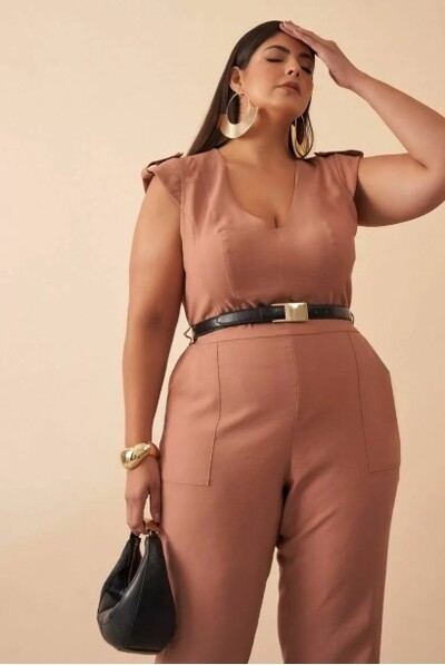 FotoPROMO SEM TROCA Macacao mocha quebela