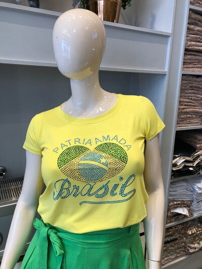Foto blusa t shirt brasil patria amada coracao hotfix ´predil