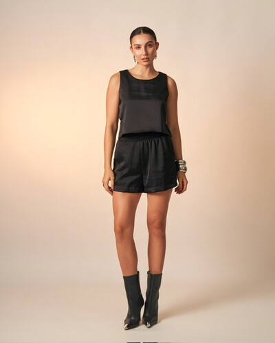 Fotoshorts acetinado poliester melissa kayla