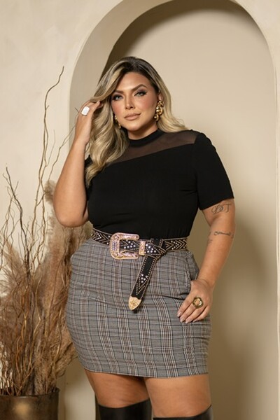 Foto pre venda blusa malha com tule poliamida manga curta milan