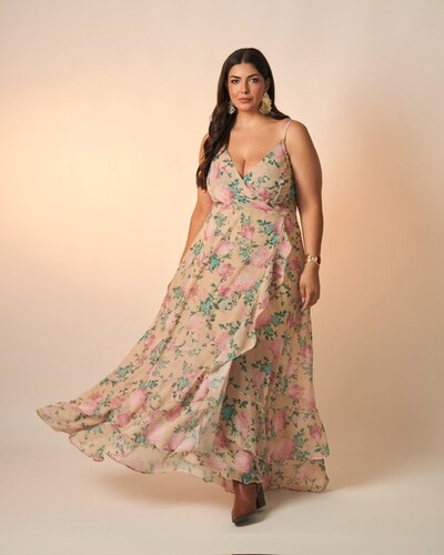 Foto vestido floral chiffon celeste kayla