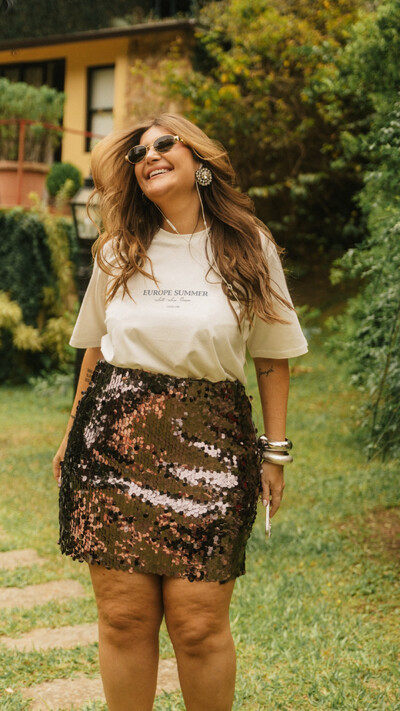 Foto saia curta paete collab kayla