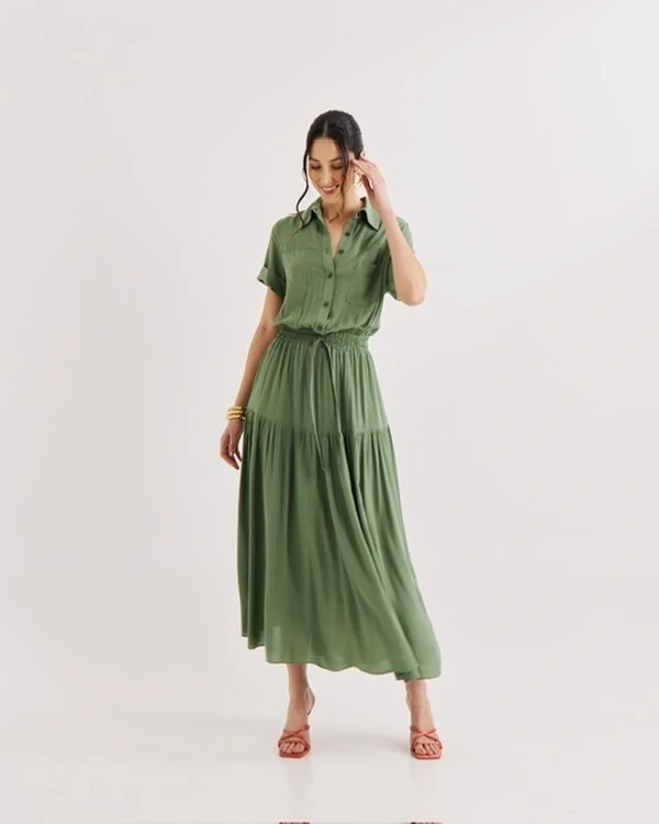 Vestido camisa e saia evase almare quebela