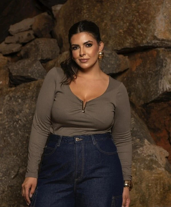 pre venda blusa detalhe aro v decote canelado ribana season divas