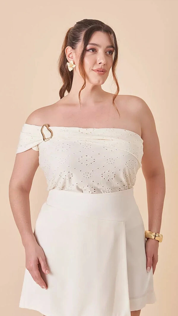 blusa ombro alice malha lasie com fivela upper