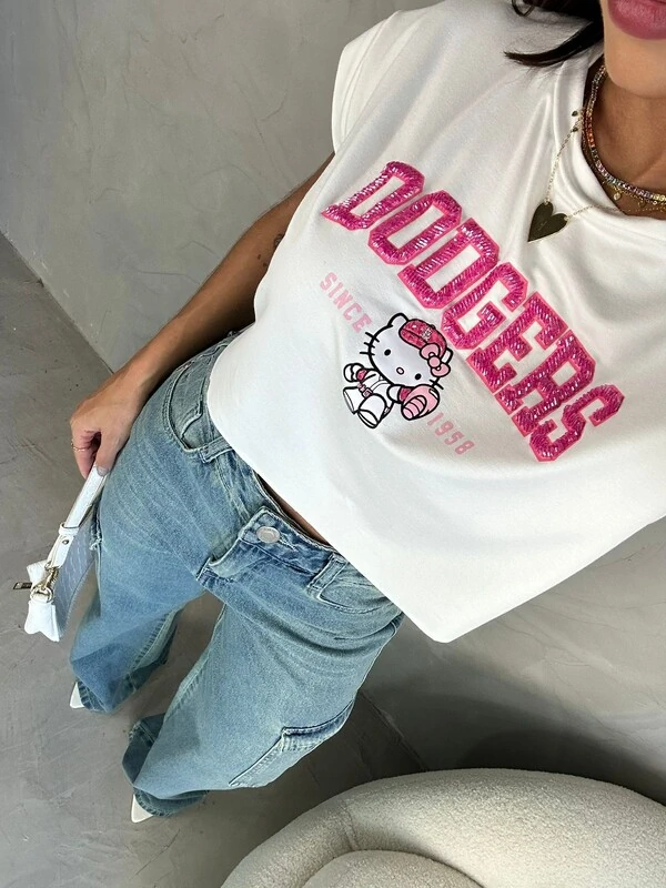 Blusa cropped midi malha moletinho hello kitty bordado plus