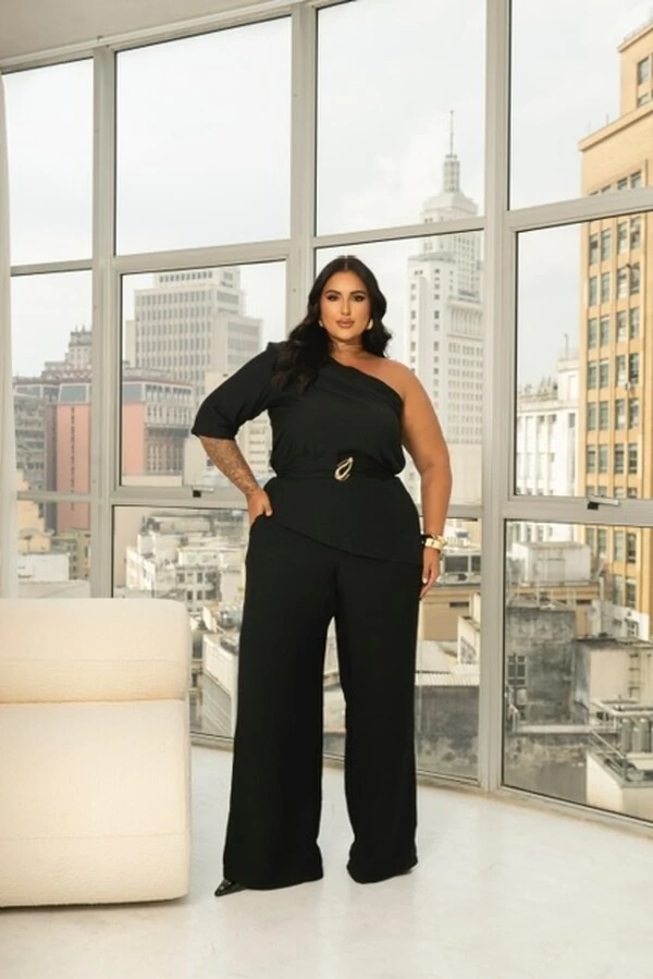 PRE VENDA conjunto blusa um ombro e pantalona divas