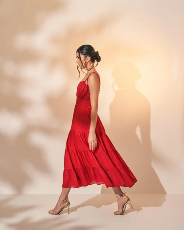 vestido midi franzido quebela