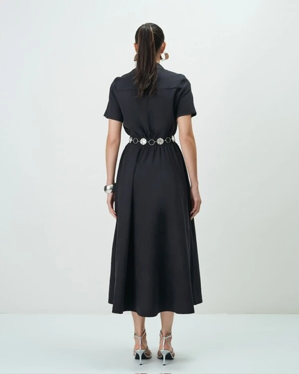 vestido evase com ziper frontal quebela