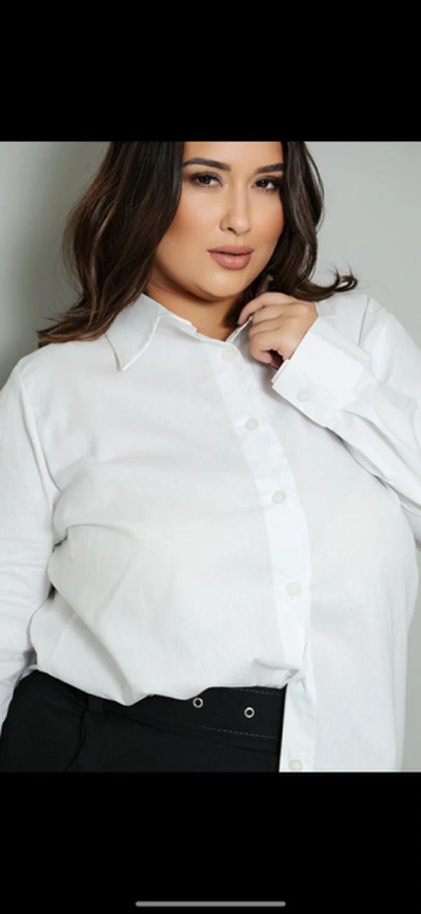 Camisa tricoline com elastano charmosa