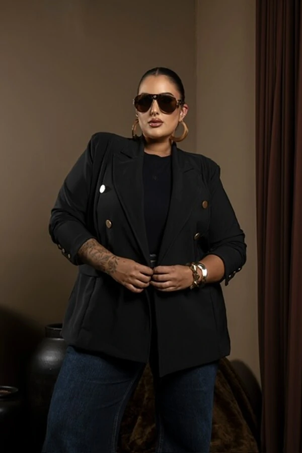 pre venda regata canelada com bordado no decote basic divas