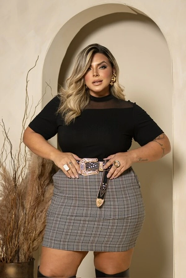 pre venda blusa malha com tule poliamida manga curta milan