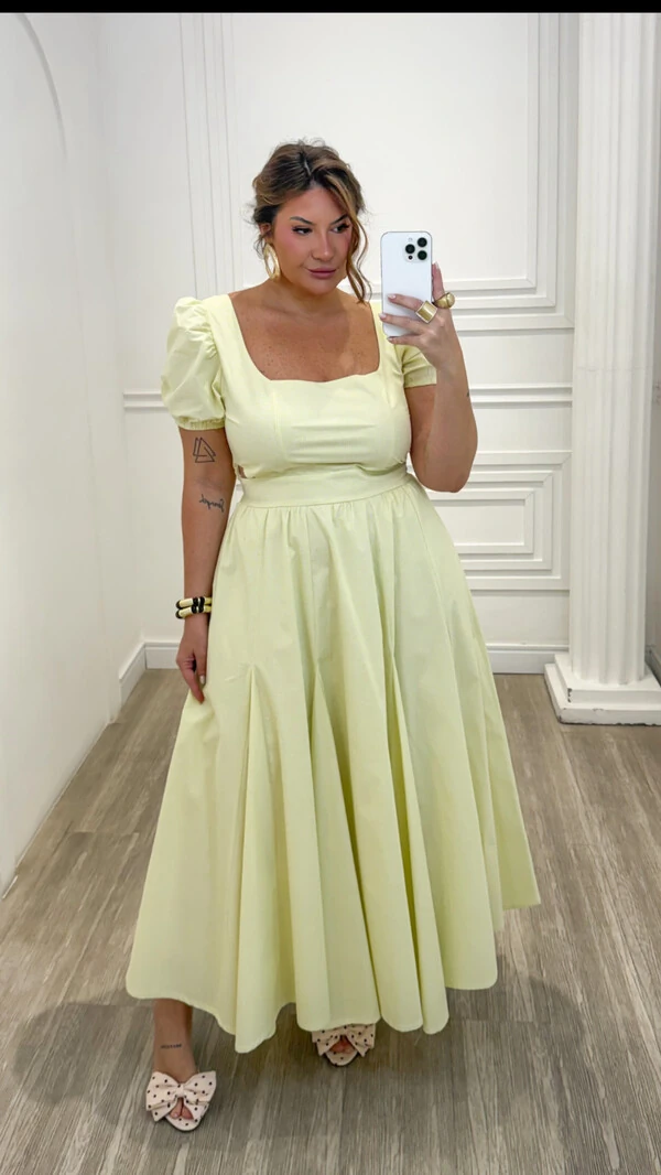 vestido midi evase cut out manga princesa quebela