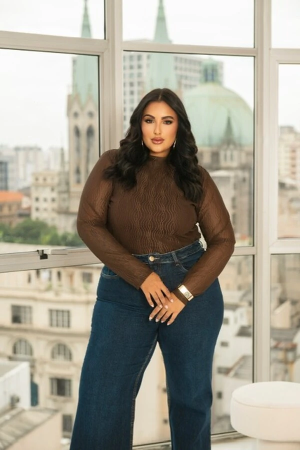 PRE VENDA blusa drapeada ombro em tule divas