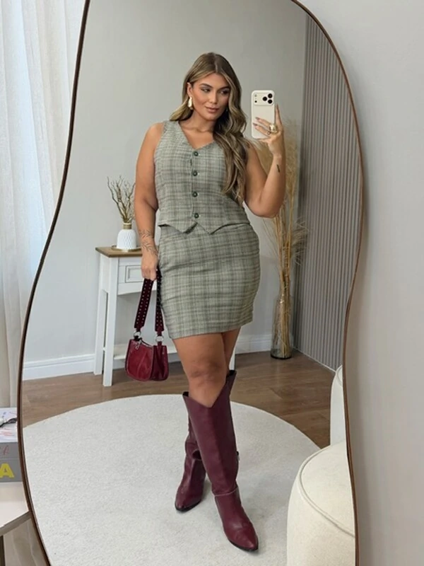 pre venda conjunto alfaiataria tweed xadrez colete e saia milan