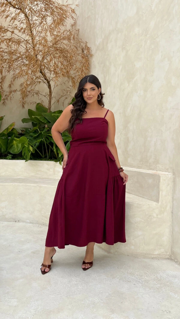 conjunto belina cropped alca e saia midi com bolso cargo hotpink