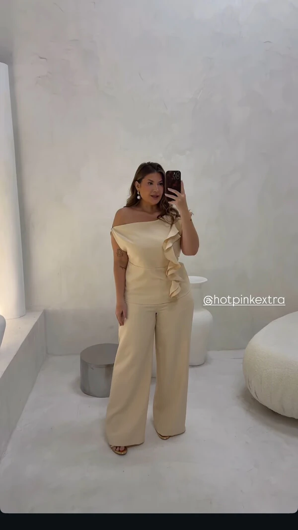 calca alfaiataria klitz hotpink