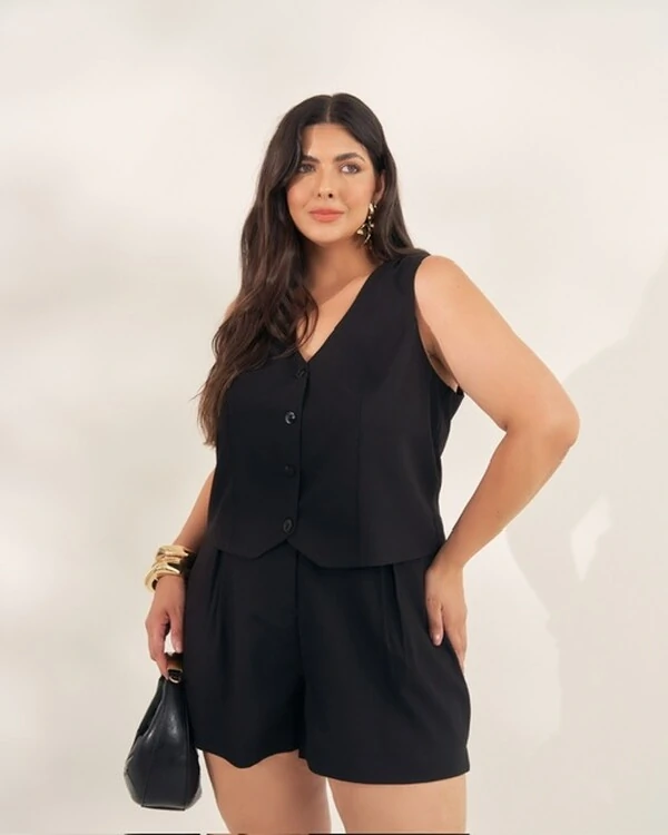 conjunto alfaitaria colete + shorts quebela