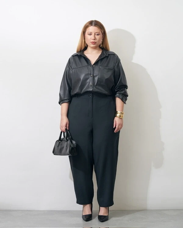 Calça alfaiataria cenoura carol kayla