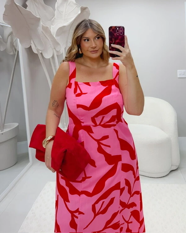 pre venda vestido midi estampado pink e vermelho rosamili