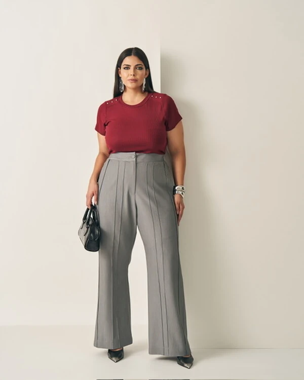 calca reta com dois vincos nervuras quebela