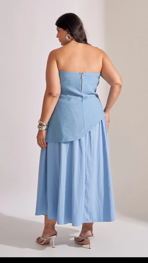 saia midi alongada evase collab kayla