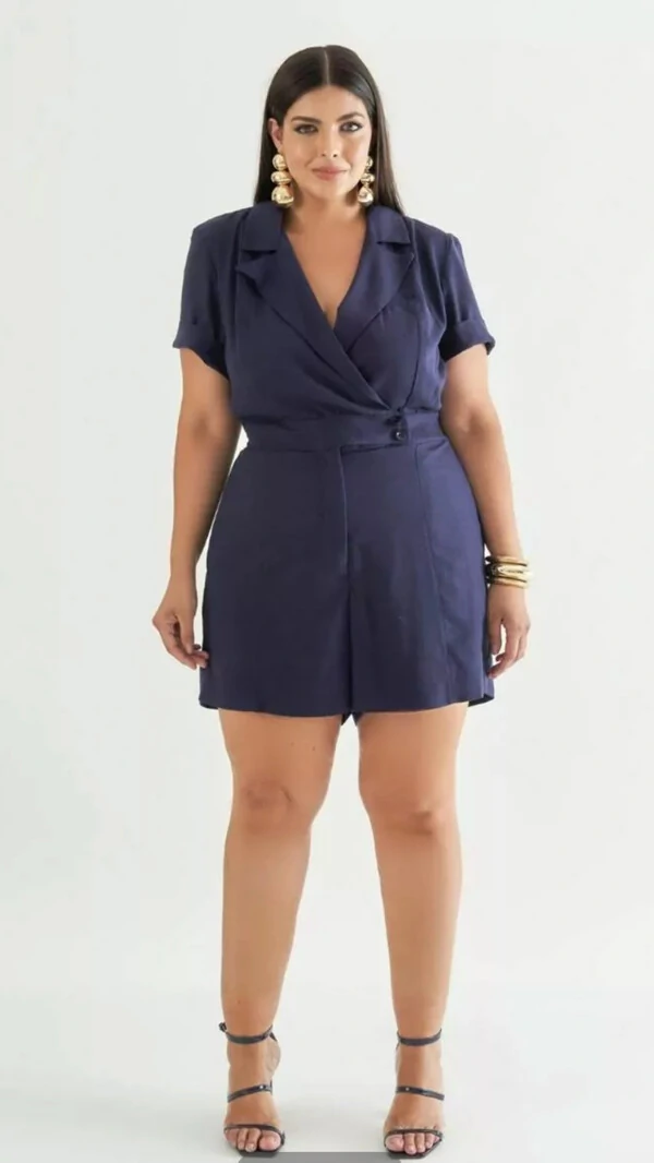 Macaquinho em alfa com botoes quebela