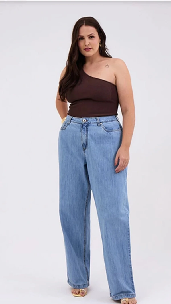calca reta jeans feminina plus azul claro izzat