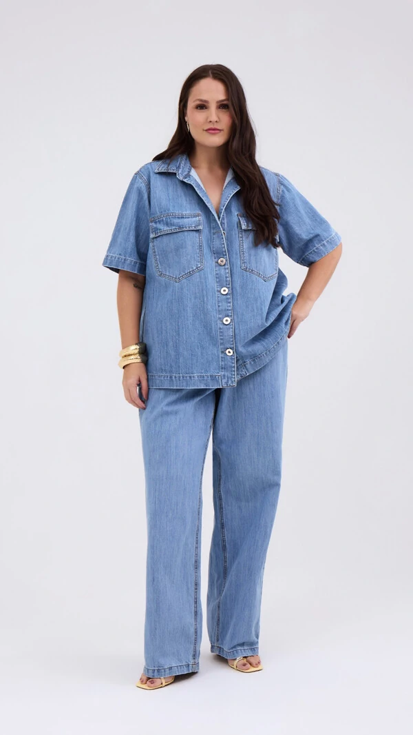 calca reta jeans feminina plus azul claro izzat