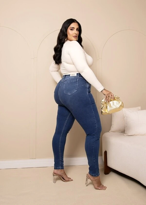 calca jeans skinny com cinta compressora interna fofi