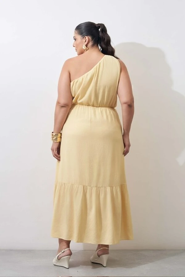 vestido um ombro midi com fivela organica kayla