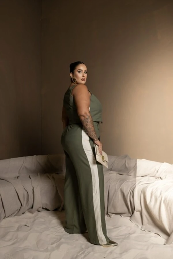 pre venda conjunto colete cropped e calca bicolor divas