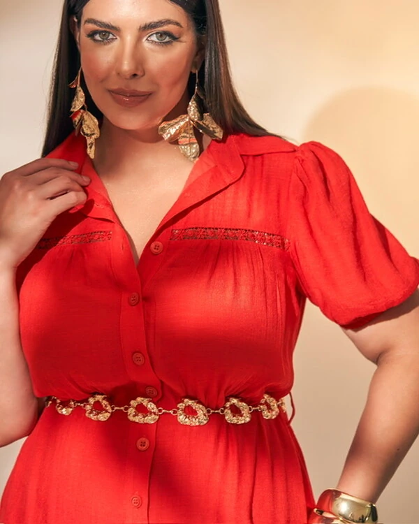 vestido chemise com renda detalhe entremeio quebela