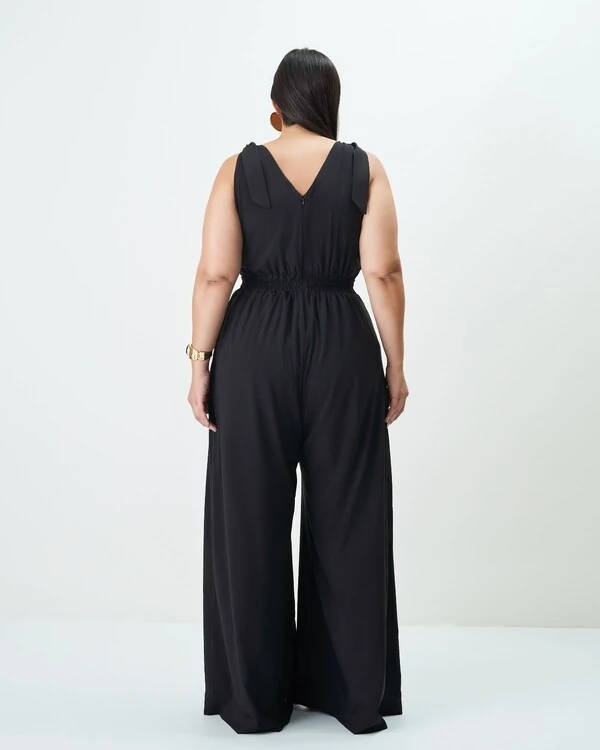 macacao decote v com argola ombro quebela