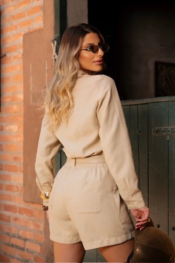 pre venda conjunto camisa com shorts e cinto divas