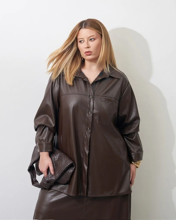 camisa courino com bolso over kayla