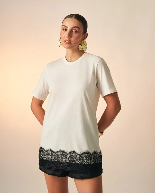 t shirt over sized chant com renda kayla